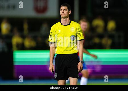 Hvidovre, Danemark. 30 août 2024. Arbitre Sebastian Friis Aagerup vu lors du match NordicBet Liga entre Hvidovre IF et AC Horsens à la Pro ventilation Arena de Hvidovre. Crédit : Gonzales photo/Alamy Live News Banque D'Images