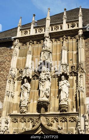 Détail de la cathédrale d'Aix-la-Chapelle également connue sous le nom de cathédrale impériale ou église royale de la présence Marie à Aix-la-Chapelle, Allemagne, Europe Banque D'Images