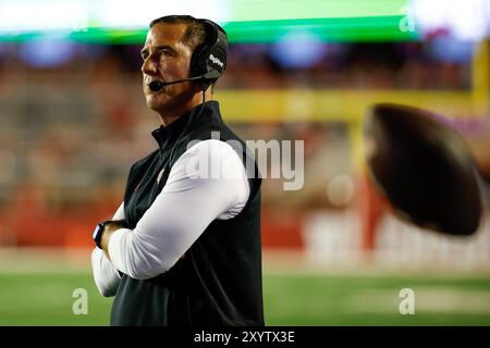 30 août 2024 : Luke Fickell, entraîneur-chef des Wisconsin Badgers, lors du match de football NCAA entre les Western Michigan Broncos et les Wisconsin Badgers au Camp Randall Stadium de Madison, WISCONSIN. Darren Lee/CSM. Banque D'Images