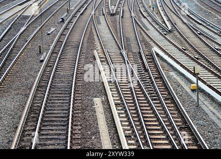 Voies ferrées à la gare centrale de Hambourg Banque D'Images