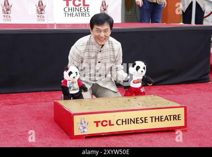 Jackie Chan à la cérémonie des empreintes de main et de pied Jackie Chan qui s'est tenue au TCL Chinese Theatre à Hollywood, États-Unis, le 6 juin 2013 Banque D'Images