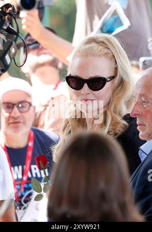 Venise, Italien. 30 août 2024. Nicole Kidman arrive pour le photocall de 'Babygirl' lors du 81ème Festival International du film de Venise au Palazzo del Casino sur le Lido à Venise, Italie, le 30 août 2024. Crédit : dpa/Alamy Live News Banque D'Images