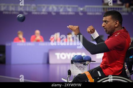 Paris, France. 31 août 2024. Le belge Francis Rombouts photographié en action lors d’un match éliminatoire BC2 de la compétition Boccia le jour 4 des Jeux paralympiques d’été 2024 à Paris, France, le samedi 31 août 2024. Les 17èmes Jeux Paralympiques se déroulent du 28 août au 8 septembre 2024 à Paris. BELGA PHOTO VIRGINIE LEFOUR crédit : Belga News Agency/Alamy Live News Banque D'Images