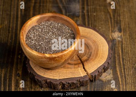 grand nombre de graines de chia à ajouter aux yaourts, desserts et autres produits alimentaires, gros plan Banque D'Images