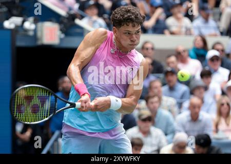 New York, Etats-Unis. 30 août 2024. Ben Shelton des États-Unis lors de l'US Open 2024, tournoi de tennis Grand Chelem le 30 août 2024 au USTA Billie Jean King National Tennis Center dans le Queens, New York, États-Unis - photo Jean Catuffe/DPPI crédit : DPPI Media/Alamy Live News Banque D'Images