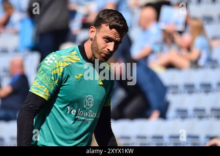 Coventry, Royaume-Uni. 31 août 2024. Le gardien de but de Norwich City Angus Gunn (1) pense pendant l'échauffement du Coventry City FC vs Norwich City FC SKY BET EFL Championship match à la Coventry Building Society Arena, Coventry, Angleterre, Royaume-Uni le 31 août 2024 crédit : Every second Media/Alamy Live News Banque D'Images