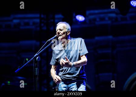 Concert de chanteur italien - Roberto Vecchioni - Tra il silenzio e il tuono tour Roberto Vecchioni Mantua Palazzo te Italie Copyright : xMirkoxFava/TSCKx/xLiveMediax LPM 1494640 Banque D'Images