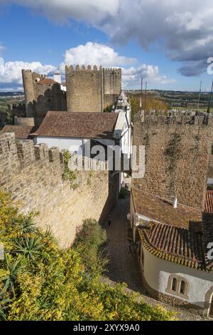 Obidos beau village château fort forteresse tour au Portugal Banque D'Images