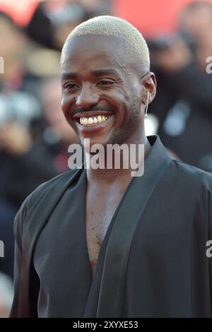 Venise, Italie. 30 août 2024. VENISE, ITALIE - AOÛT 30 : Ncuti Gatwa assiste à un tapis rouge pour 'Babygirl' lors du 81ème Festival International du film de Venise le 30 août 2024 à Venise, Italie. Crédit : dpa/Alamy Live News Banque D'Images