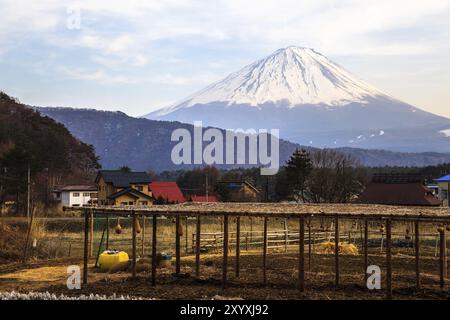 Vue sur le Mt Fuji de iyashino village sato Banque D'Images