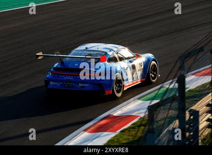 Monza, Italie. 30 août 2024. #19 Lirim Zendeli (d, Ombra), Porsche Mobil 1 Supercup à l'Autodromo Nazionale Monza le 30 août 2024 à Monza, Italie. (Photo de HOCH Zwei) crédit : dpa/Alamy Live News Banque D'Images