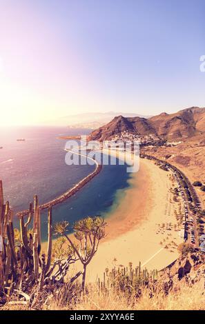 Vue aérienne sur la plage de Teresitas près de Santa Cruz de Tenerife aux canaries Banque D'Images