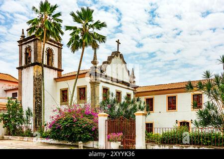 L'une des nombreuses églises baroques du centre historique de la ville d'Olinda à Pernambouco, Brésil Banque D'Images