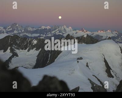 Lever de soleil sur Sustenhorn Banque D'Images