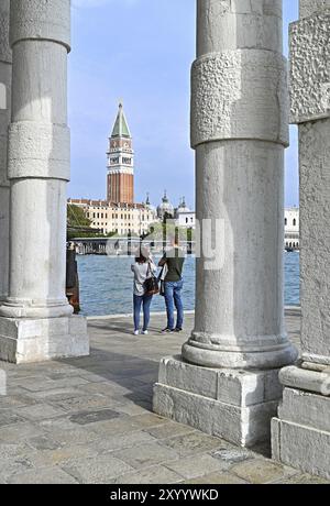 La vue de Punto Dogana à Campanile Banque D'Images