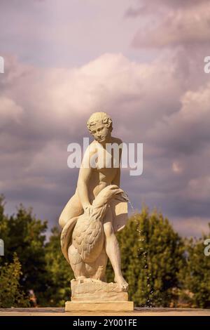 Florence, Italie, 27 octobre 2018 : statue de fontaine vue rapprochée dans les jardins Boboli de Florence, Italie, Europe Banque D'Images