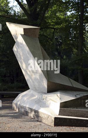 Ce monument a été créé par Walter Gropius en 1922. Aujourd'hui, cette réplique se trouve dans le cimetière historique de Weimar. L'original a été utilisé par les nazis Banque D'Images