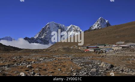 Hôtels à Lobuche et en haute montagne. Scène sur le chemin du camp de base de l'Everest, Népal, Asie Banque D'Images