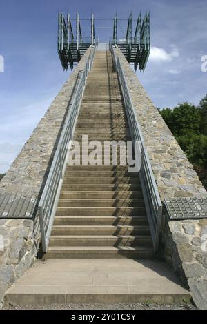Ascension vers le soi-disant Jahrtausendblick à Steinbergen (basse-Saxe) Banque D'Images
