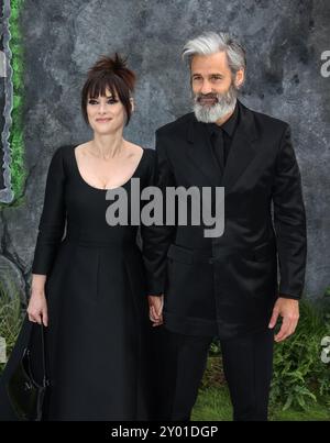 Winona Ryder et Scott Mackinlay Hahn assistent à la première britannique de Beetlejuice Beetlejuice au Cineworld Leicester Square à Londres. Banque D'Images