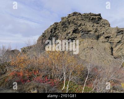 Formation de tuf dans le champ de lave de Dimmuborgir au lac Myvatn en Islande Banque D'Images