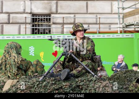 LONDRES/Royaume-Uni, 12 NOVEMBRE : Royal Marines au Lord Mayor's Show à Londres le 12 novembre 2005. Personnes non identifiées Banque D'Images