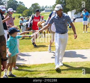 Atlanta, Géorgie, États-Unis. 31 août 2024. Collin Morikawa (États-Unis) approche du premier tee lors de la troisième manche du championnat 2024 du East Lake Golf Club. (Crédit image : © Debby Wong/ZUMA Press Wire) USAGE ÉDITORIAL SEULEMENT! Non destiné à UN USAGE commercial ! Banque D'Images