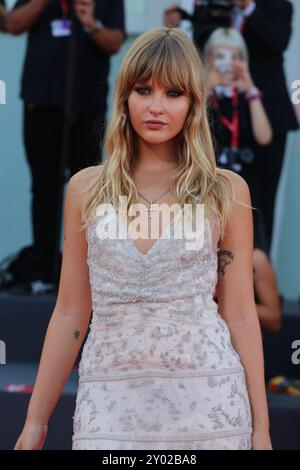 Venise, Italie, 31 août 2024. Victoria de Angelis, arrivée sur le tapis rouge pour le gala du film Battleground (Campo Di Battaglia) au 81e Festival International du film de Venise à Venise, Italie. Crédit : Doreen Kennedy/Alamy Live News. Banque D'Images