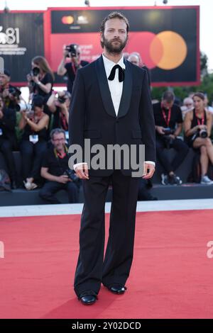 Venezia, Italie. 31 août 2024. Alessandro Borghi assiste au tapis rouge « Battlefield » (Campo Di Battaglia) au 81e Festival international du film de Venise le 31 août 2024 à Venise, en Italie. (Photo de Gian Mattia D'Alberto/LaPresse) crédit : LaPresse/Alamy Live News Banque D'Images