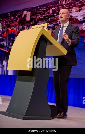 Édimbourg, Royaume-Uni 31 août 2024. Stephen Flynn, chef du SNP à Westminster, prononce le discours d'ouverture dans un auditorium rempli lors de la Conférence du Parti 2024 samedi. Crédit : Brian Wilson/Alamy Live News Banque D'Images