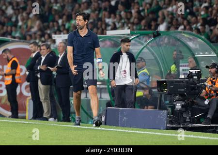 31 août 2024. Lisbonne, Portugal. L'entraîneur-chef de Porto du Portugal Vitor Bruno en action lors du match de la Journée 4 de Liga Portugal Betclic, Sporting CP vs FC Porto crédit : Alexandre de Sousa/Alamy Live News Banque D'Images