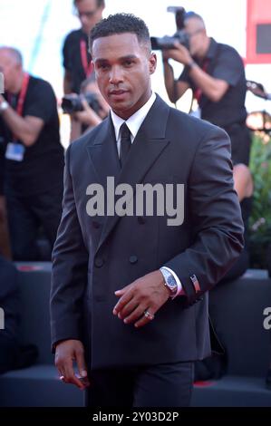 Venise, Italie. 31 août 2024. Lucien Laviscount assiste au tapis rouge 'Battlefield' (Campo Di Battaglia) lors du 81e Festival international du film de Venise le samedi 31 août 2024 à Venise, en Italie. Photo de Rocco Spaziani/UPI crédit : UPI/Alamy Live News Banque D'Images