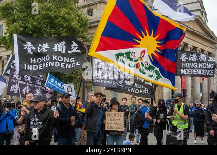 Londres, Angleterre, Royaume-Uni. 31 août 2024. La diaspora de Hong Kong s’est réunie sur Trafalgar Square avec leurs alliés tibétains et taïwanais pour commémorer le 5e anniversaire de l’attaque de Prince Edward Station à Hong Kong. À cause de la police de Hong Kong, la police a attaqué aveuglément des passagers tout en arrêtant des manifestants après une manifestation en 2019. (Crédit image : © Krisztian Elek/ZUMA Press Wire) USAGE ÉDITORIAL SEULEMENT! Non destiné à UN USAGE commercial ! Banque D'Images