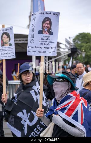 Les manifestants pour la libération de Hong Kong se sont rassemblés à Trafalgar Square pour se souvenir de ceux qui ont été traduits en justice lors de l'incident de 831, qui a conduit à des passages à tabac et à des arrestations massives de personnes le 31 août 2019. Banque D'Images