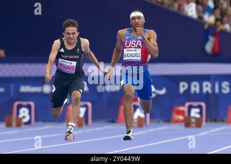 Paris, Ile de France, France. 31 août 2024. 31 août 2024 : Jaydin BLACKWELL (à droite), de l'équipe américaine, en route vers une médaille d'or au 100m masculin - T38 aux Jeux paralympiques de Paris 2024, avec THOMAS YOUNG (à gauche), le britannique finissant la course à Forth. (Crédit image : © Mark Edward Harris/ZUMA Press Wire) USAGE ÉDITORIAL SEULEMENT! Non destiné à UN USAGE commercial ! Banque D'Images