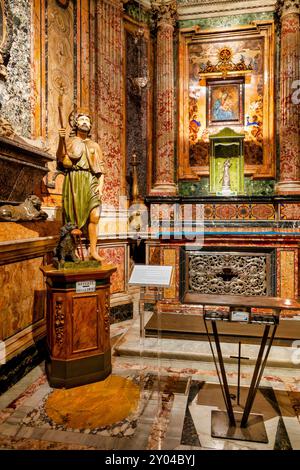 Intérieur de l'église de San Rocco, Rome, Italie Banque D'Images