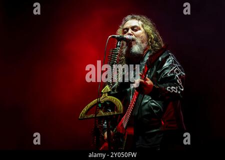 Max Cavalera du groupe de heavy metal américain Soufly se produit sur scène le 2ème jour du festival de Vilar de Mouros qui se tient du 21 au 24 août 2024 dans le nord du Portugal. Banque D'Images