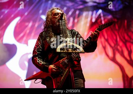 Max Cavalera du groupe de heavy metal américain Soufly se produit sur scène le 2ème jour du festival de Vilar de Mouros qui se tient du 21 au 24 août 2024 dans le nord du Portugal. Banque D'Images