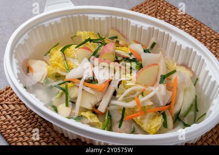 Cuisine coréenne, plats d'accompagnement, poisson, poisson grillé, cuit à la vapeur, saury, maquereau, japchae, codari, jeon, porc sauté, yukgaejang, ragoût de pâte de soja, kimchi Banque D'Images
