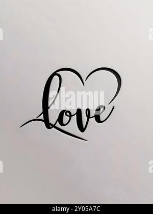 Mot de texte de nom avec coeur d'amour manuscrit pour le modèle de conception de typographie de logo Banque D'Images
