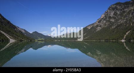 Ambiance matinale au lac Heiterwanger See au Tyrol Banque D'Images