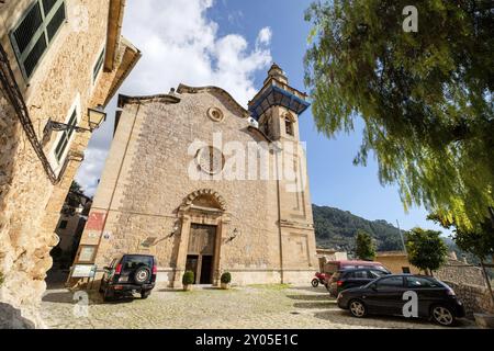 Parroquia de sant Bartomeu, iniciada en 1235 con el nombre de Iglesia de Santa Maria, Valldemossa, Mallorca, baléares, Espagne, Europe Banque D'Images