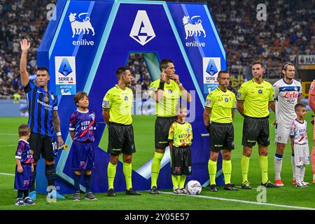 Milan, Italie. 30 août 2024. L'arbitre Matteo Marchetti a vu lors du match de Serie A entre l'Inter et Atalanta à Giuseppe Meazza à Milan. Banque D'Images