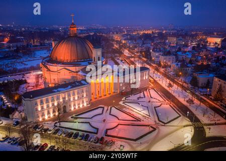 Basilique romaine de St. Vincent de Paul en hiver Bydgoszcz, Pologne Banque D'Images