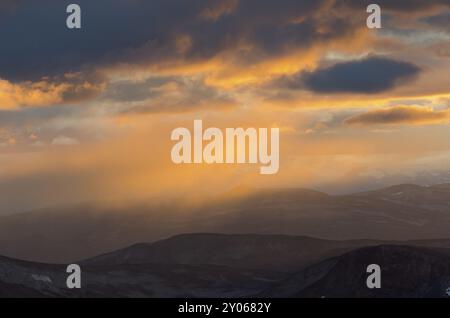 Ambiance légère du soir dans le parc national de Dovrefjell-Sunndalsfjella, Oppland Fylke, Norvège, septembre 2011, Europe Banque D'Images