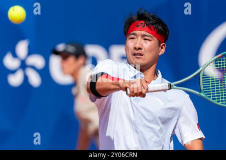 Paris, France. 01 Sep, 2024. PARIS, FRANCE - 1er SEPTEMBRE : Zhenxu Ji de la République populaire de Chine en compétition dans le deuxième tour en simple masculin lors de la quatrième journée des Jeux paralympiques d'été de Tennis en fauteuil roulant - Paris 2024 à Roland Garros le 1er septembre 2024 à Paris, France. (Photo de Joris Verwijst/Agence BSR) crédit : Agence BSR/Alamy Live News Banque D'Images