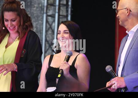 Madita van Hülsen, Evanna Lynch und Peter Tschentscher beim 'Back to Poudlard' Fan-Event am Großmarkt. Hambourg, 01.09.2024 Banque D'Images