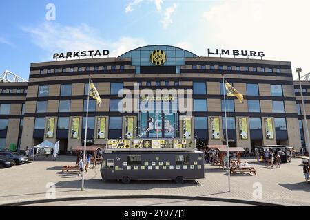 KERKRADE, pays-Bas. 01 Sep, 2024. Football, néerlandais Keuken Kampioen Divisie, Roda JC - de Graafschap, Parkstad Limburg Stadium, saison 2024/2025, beaucoup de plaisir devant le Parkstad Limburg Stadium crédit : Pro Shots/Alamy Live News Banque D'Images