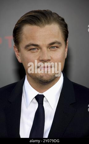 Leonardo DiCaprio lors de la première de la « création » à Los Angeles, qui a eu lieu au Grauman's Chinese Theatre à Hollywood le 13 juillet 2010.Crédit : Lumeimages.c Banque D'Images