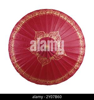 Papier oriental rouge parapluie, parasol japonais isolé sur fond blanc avec clipping path Banque D'Images